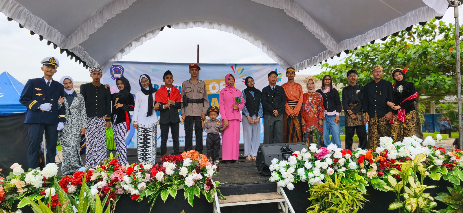 Foto Kreasi Tanpa Batas dalam Fashion Show Hari ke-5 HUT ke-47 SMP Negeri 14 Samarinda