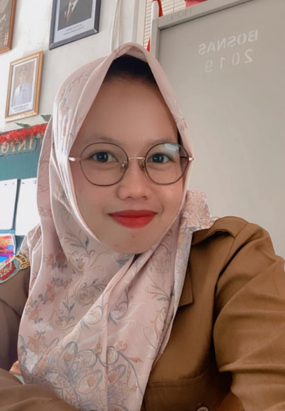 Diana Widiya Wanti, SH